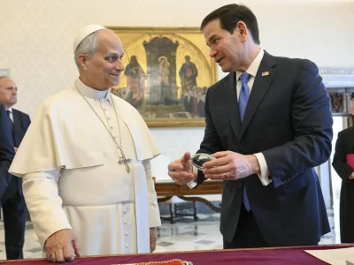 Rubio reafirma ante el papa León XIV su compromiso con la paz y la relación con el Vaticano