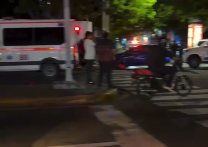 Accidente en el Distrito Nacional en la Rómulo Betancourt con Núñez de Cáceres deja un muerto y una mujer herida