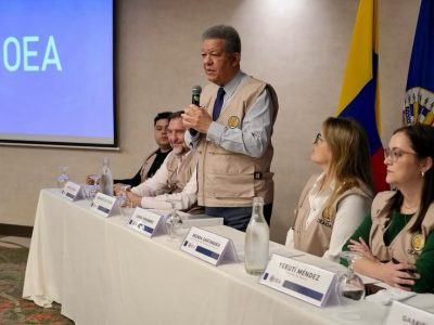 Leonel Fernández asume misión electoral de la OEA en Colombia