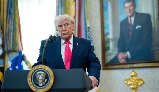 Trump afirma que Irán solicitó una reunión en Doha, pero Teherán niega conversaciones previstas
