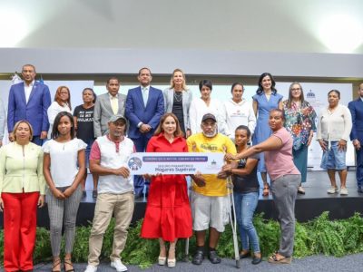 Gobierno y PNUD lanzan seguro innovador para proteger hogares ante lluvias y huracanes