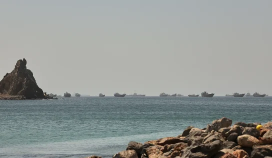 Irán ordena el cierre del estrecho de Ormuz tras ataques en Líbano y aumenta la tensión regional