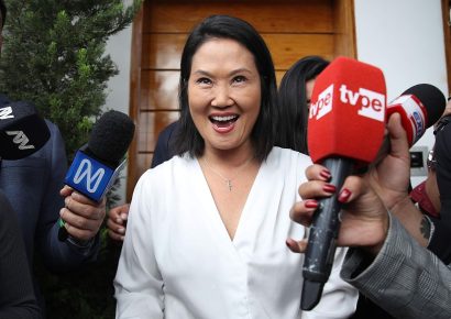 Fujimori cerca de la victoria en Perú mientras Sánchez busca anular el voto en el exterior