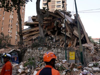 Noche de angustia en Venezuela: voluntarios se suman a rescates tras terremotos