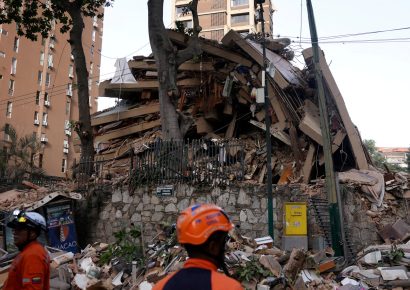 Noche de angustia en Venezuela: voluntarios se suman a rescates tras terremotos