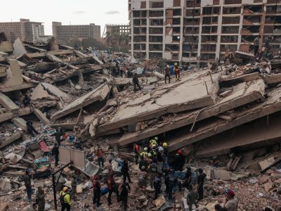 Muertos por terremotos en Venezuela suben a 1,943