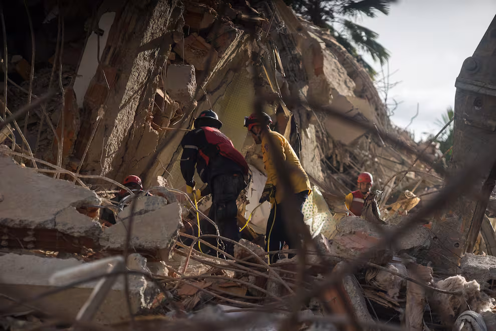 Cuatro españoles fallecidos y casi un centenar desaparecidos tras el terremoto en Venezuela