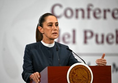 Presidenta de México se mantiene firme y afirma que no hará caso a todo lo que venga del exterior ante presiones internacionales