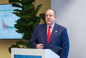 Magín Díaz anunciará medidas económicas frente a crisis internacional