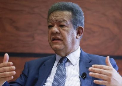 Leonel Fernández minimiza renuncias en Fuerza del Pueblo y asegura fortalecimiento interno