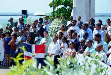 Durante homenaje a Juan Bosch y al magisterio, la Fuerza del Pueblo anuncia gran concentración nacional de la juventud