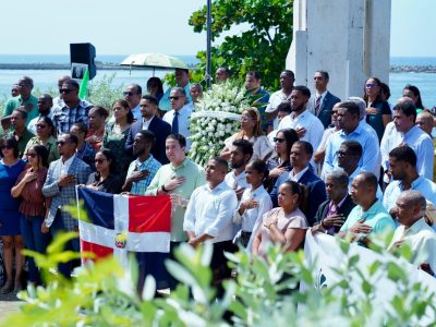 Durante homenaje a Juan Bosch y al magisterio, la Fuerza del Pueblo anuncia gran concentración nacional de la juventud