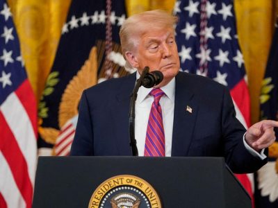 Trump niega ruptura de diálogo con Irán y asegura que las negociaciones siguen activas