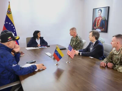 Delcy Rodríguez sostiene reunión con EE.UU. para coordinar rescate tras sismos en Venezuela