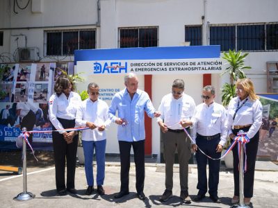 Presidente Abinader inaugura moderno Centro de Entrenamiento y Simulación de la DAEH
