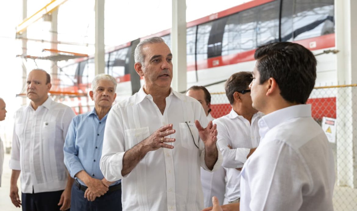 Abinader supervisó avances del Monorriel de Santiago: obra civil concluiría en agosto