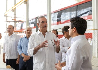 Abinader supervisó avances del Monorriel de Santiago: obra civil concluiría en agosto