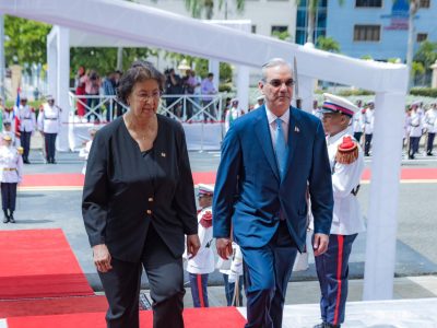Abinader y presidenta de Surinam expresan preocupación por crisis en Haití y llaman a reforzar acciones para su estabilidad