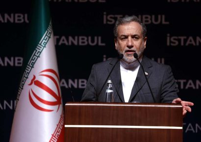 Irán afirma que solo él puede normalizar el estrecho de Ormuz y advierte contra intervenciones externas