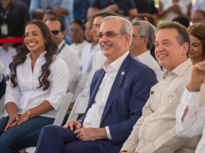 Abinader entrega 700 apartamentos del Plan Familia Feliz en Santo Domingo Norte