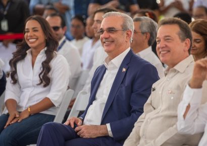 Abinader entrega 700 apartamentos del Plan Familia Feliz en Santo Domingo Norte