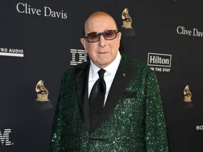 Fallece Clive Davis, una leyenda de la industria musical a los 94 años