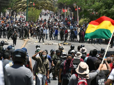 Congreso de Bolivia autoriza posible uso de militares para desbloquear carreteras en medio de protestas