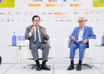 Embajada de RD en España cierra su programa cultural en la Feria del Libro de Madrid con panel sobre literatura dominicana del siglo XX