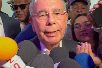 Danilo Medina critica al Gobierno y advierte sobre reforma fiscal: “Al Gobierno no le importa la vida de la gente”