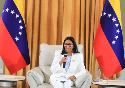 Delcy Rodríguez agradece a rescatistas internacionales y destaca que llevan «esperanza» a los afectados tras los terremotos