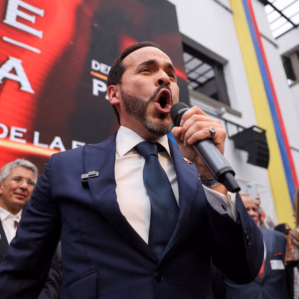 De la Espriella amplía su ventaja sobre Cepeda en el escrutinio presidencial de Colombia
