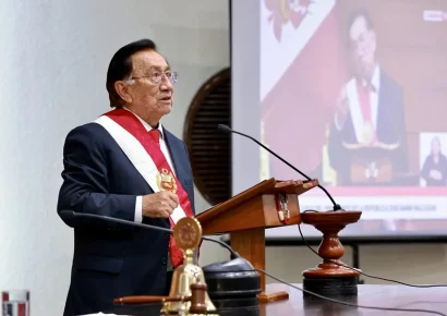 Inicia juicio contra presidente interino de Perú, José María Balcázar