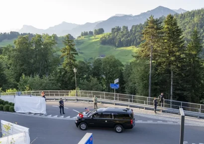 Delegaciones de Irán y EE.UU. se reúnen en Bürgenstock para avanzar hacia un acuerdo de paz
