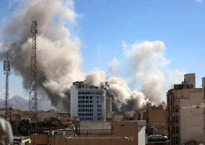 EE. UU. lanza bombardeos contra Irán tras ataque a buque en el Estrecho de Ormuz