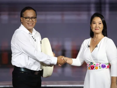 Sánchez amplió ventaja sobre Fujimori en el balotaje peruano