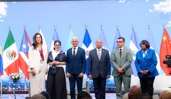 Presidente del Senado destaca importancia de la estabilidad macroeconómica y la integración regional
