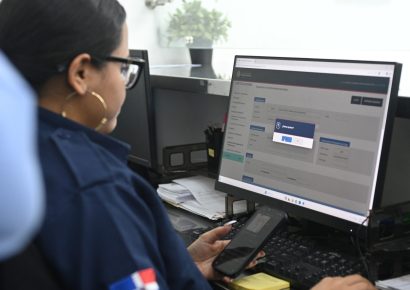 Migración procesa de forma digital casi 2,000 solicitudes de permiso de salida de menores