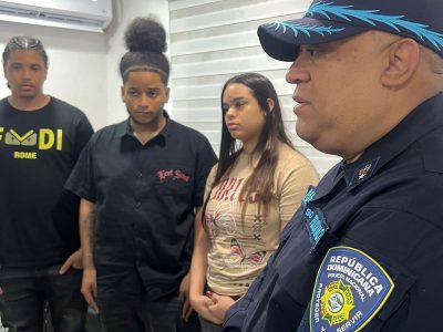 Tribunal fija audiencia para el 1 de julio contra tres acusados de agredir agentes de la Digesett en aeropuerto de Santiago