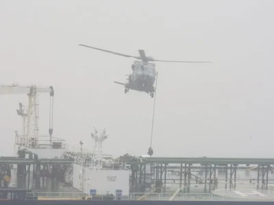 Francia detiene un nuevo petrolero ruso sancionado y refuerza vigilancia contra la “flota fantasma”