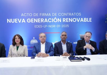CUED marca un hito al adjudicar 325.69 MW de nueva capacidad de energía renovable con un respaldo del 50 % en baterías