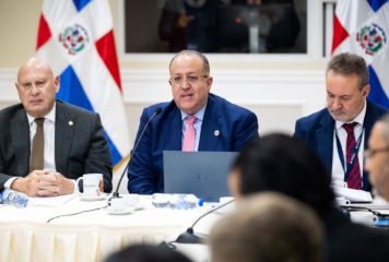 Ministro Magín Díaz asegura que más del 90 % de la recaudación del plan fiscal provendrá del sector más rico del país