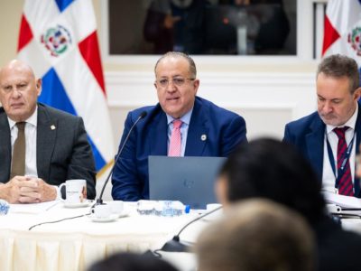 Ministro Magín Díaz asegura que más del 90 % de la recaudación del plan fiscal provendrá del sector más rico del país
