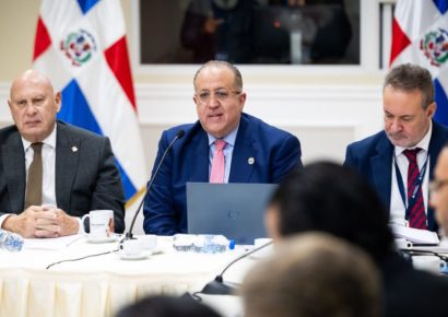 Ministro Magín Díaz asegura que más del 90 % de la recaudación del plan fiscal provendrá del sector más rico del país