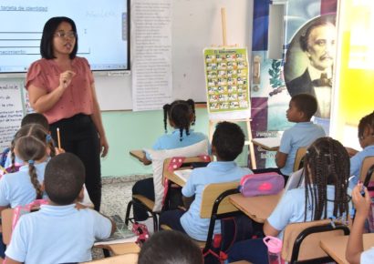 Más de 23 mil docentes completan primera etapa de la quinta fase de evaluación de desempeño profesional