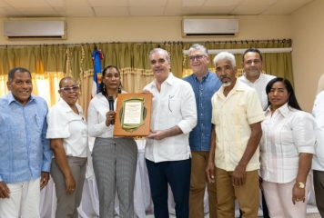 Asociación de Ganaderos de Duvergé reconoce a Abinader por su respaldo al sector ganadero