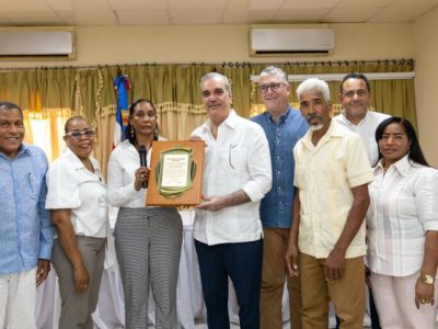 Asociación de Ganaderos de Duvergé reconoce a Abinader por su respaldo al sector ganadero
