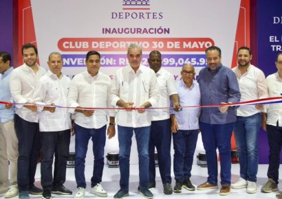Presidente Abinader entrega renovado techado del Club Deportivo 30 de Mayo tras cinco décadas de espera