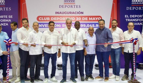 Presidente Abinader entrega renovado techado del Club Deportivo 30 de Mayo tras cinco décadas de espera