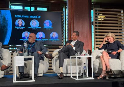Guido Gómez Mazara apuesta por normas digitales que protejan usuarios y fomenten inversiones