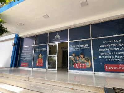 Ministerio de la Mujer pide a medios difundir líneas de ayuda para prevenir la violencia de género